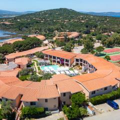ISA - Hotel with swimming pool in Costa Serena just 700 mt from the sea