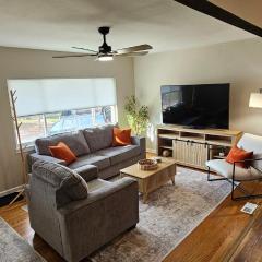 Charming 2 bedroom house in serene St Louis