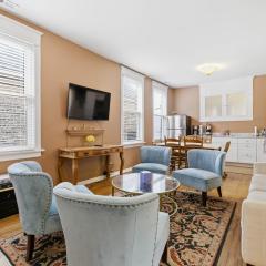 Warm & Comforting 4BR/2BA in Andersonville