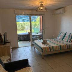 Kampagn Jacuzzi - Rémire Wifi et climatisation