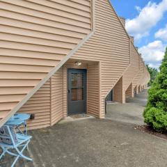 Full Furnished Downtown Maryville Condo