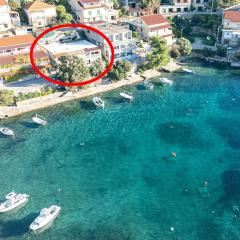 Apartments by the sea Brna, Korcula - 4425
