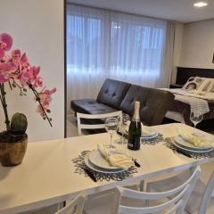 SES25 Maravilhoso Studio Espaçoso Excelente localização