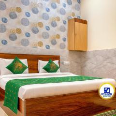 Hotel RK Grand Galaxy - Rukmani Vihaar Best Rated Area - Family Budget Stay