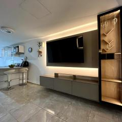 Moderno apartamento privado con parqueadero