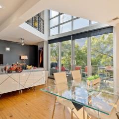 Spacious Contemporary Loft with Private Garage and Spacious Balcony with Overlooking Kettner Blvd