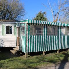 Mobil-home 4 pers. avec terrasse à Notre-Dame-de-Monts - API-1-52-946