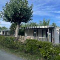 Mobil-home avec Terrasse pour 5 Personnes à Saint-Pierre-d'Oléron - API-1-52-987