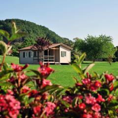 Chalet pour 6 pers avec terrasse au Domaine du Lac de Champos - API-1-52-1001