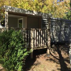 Mobil-home 38m² avec terrasse pour 6 personnes - API-1-52-1008