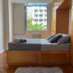 Melhor localização, pertinho da praia de Copacabana