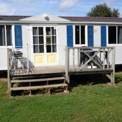 Mobil-home de 24m² avec Terrasse pour 5 personnes - API-1-52-1023