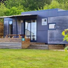 Mobil-home de 32m² avec terrasse et équipements de cuisine - API-1-52-1126
