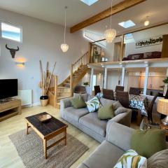 Family Coastal Retreat - Ocean Views - Private Balcony - Westward Ho!