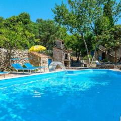 Losinj haus with pool