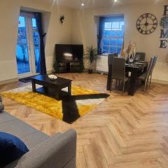 1Bed 1Bath Flat with Roof Top Garden Sleeps 6 In the Lanes