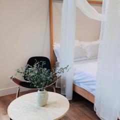 Cozy West Seattle Studio Near Space Needle