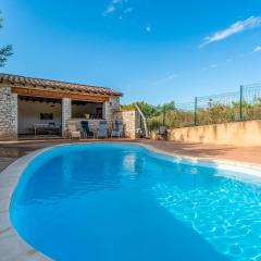 Joli gîte avec piscine