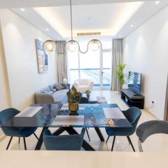 Chic & Bright 1BR Lagoon Suite in Gateway II