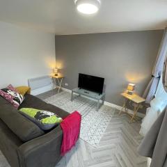 Newly renovated 2 bed apartment