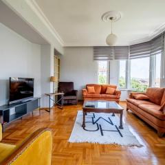 Spacious and Peaceful 4-Bedroom Apartment, 2BA