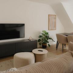 Modern and Elegant Apartment 30m to the beach