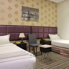 فندق فجر النسك العزيزية