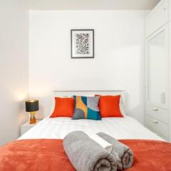 Vibrant 3BR Tottenham Home, private garden WiFi parking free on request