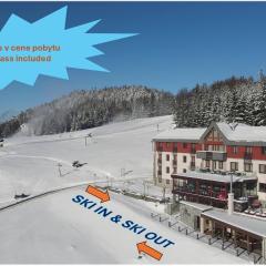 Hotel Malina-Ski Resort-SKI-IN & SKI-OUT