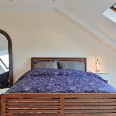 Apartment - Sleeps 3-Close to Warner Bros Studios