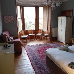 Cosy Apartment by Meadows