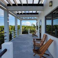 Lickety Split-Oceanview with Rooftop Escape