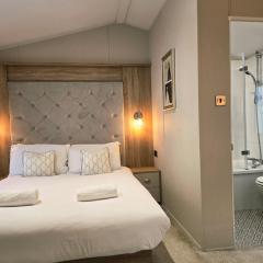 Stylish Ocean Retreat in Camber sands