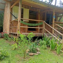 Bangalô com cozinha Refúgio das borboletas