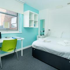 Budget En-suite Room in Coventry City Centre