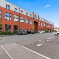 Couples- Business- Sleeps 2- Pets- WiFi- Parking