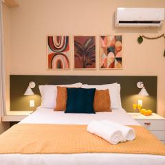 Newly renovated, 2 min from the beach, split AC