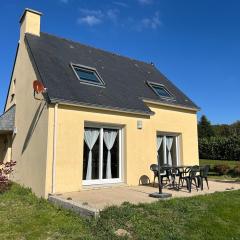 Maison familiale, Locronan centre à 5 min