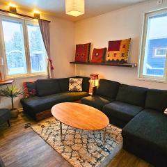 Riverfront Aurora Chalet