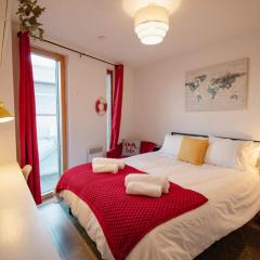 The Captains Quarters by Sheppey Stays