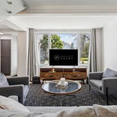 Townhouse with Hot Tub near Blue Mountain Village - 162 Vacation Inn