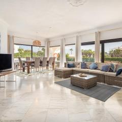 Villa Coral by OCvillas