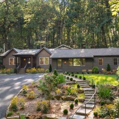 Dahlia House, 5 BDRM, Walk to town