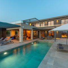 Villa Visignano near Porec for 8 people with 49 m2 heated pool, wellness & sea view