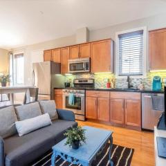 Walk to Caltrain! Studio in Dtwn San Mateo