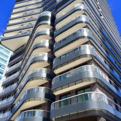 Business Apartament, Torre Australis