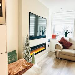 Stā by The Bridge, Inverness City Centre