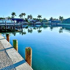 Stunning Intercoastal Waterfront Private Pool Foosball Table Tennis by Vacation Your Way