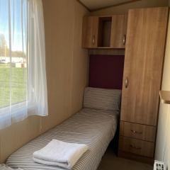 Cotswold Lakeside Retreat