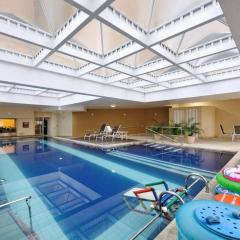 Alphaville Exclusivo Hospedagem Moderna a Passos do Centro Comercial